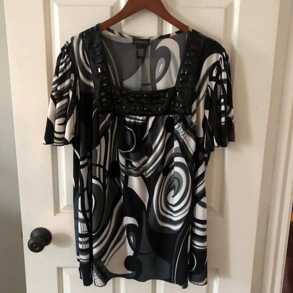Lane Bryant Womens Geometric Print Short Sleeve Top Size 22/24 - Picture 2 of 7